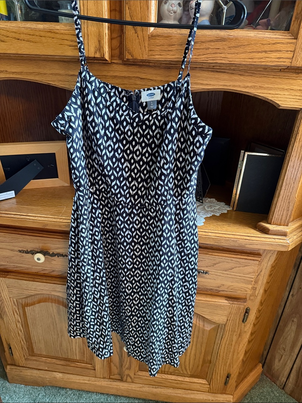 Old Navy Black and White Printed Spaghetti Strap Midi Dress size large EUC